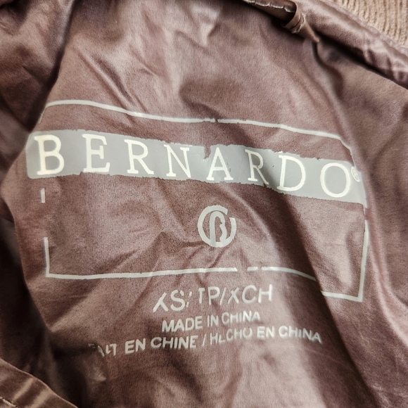 BERNARDO Brown Jacket Size‎ XS Quilted Puffer Pimaloft Zip Button Closure Ribbed - Picture 3 of 11